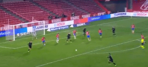 独行侠安东尼·戴维斯左手韧带受伤，预计缺阵六周