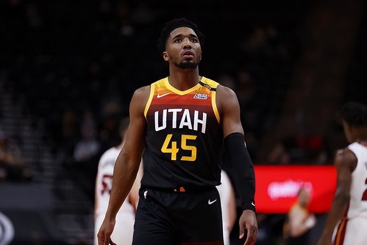 球员轮换策 球员轮换策